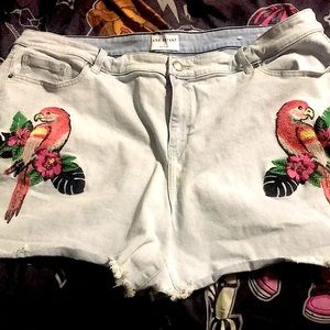 Nice shorts to wear during summer time with color to make them pop